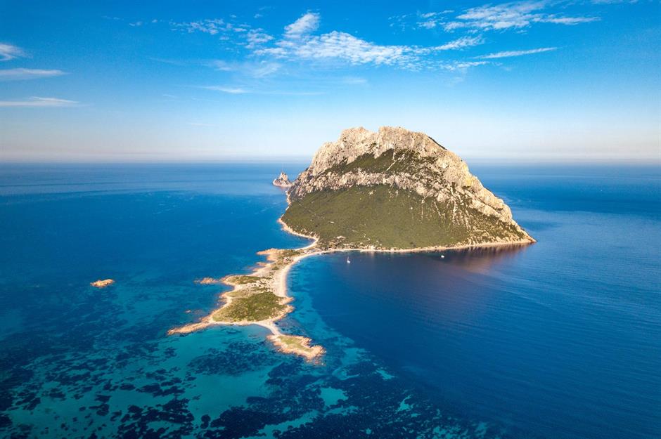 Micro-Nations: Visiting the World’s Smallest and Strangest Countries